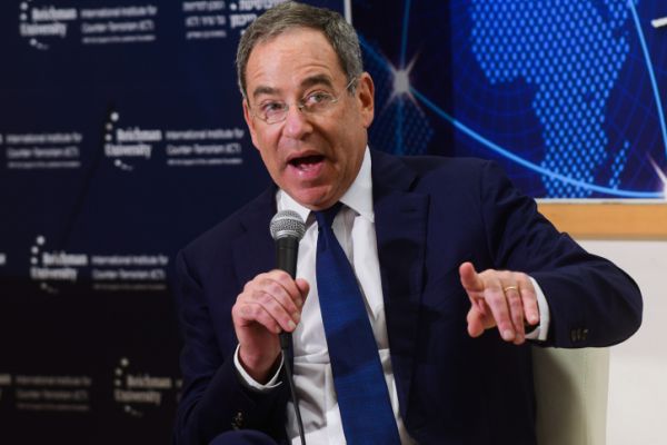 שגריר ארה"ב: "לא נכפה החלטות על הממשלה"