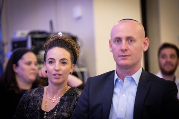 התנאי להעסקה בלשכת סילמן: ראיון אצל שמוליק