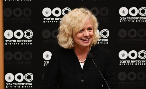 "היועמ"שית הורתה לתפור תיקים לחברי הקואליציה"