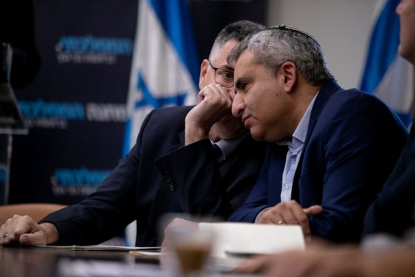 אלקין תוקף את הממשלה מימין: "התחרפנתם?!"