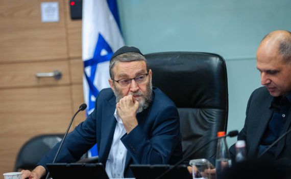 גפני: "בלי פסקת התגברות ב-61, אין לנו מה לחפש"