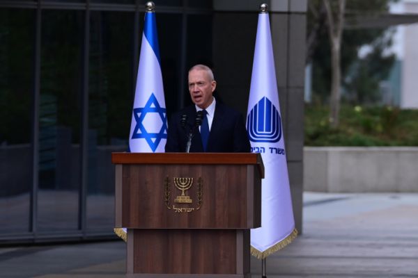 לראשונה: גלנט שוחח עם שר ההגנה האמריקאי