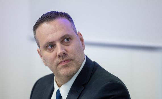 השר מיקי זוהר מתייחס לסערת השיר הישראלי לאירוויזיון