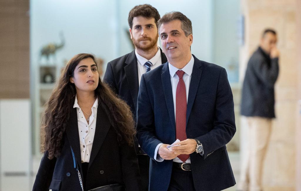 שר החוץ יצא לביקור ראשון בפורום הכלכלי בדאבוס