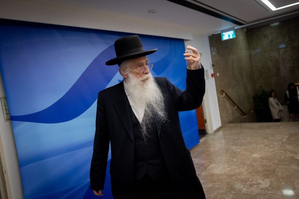 אחרי האיום: פרוש קיבל סמכויות מלאות על מירון