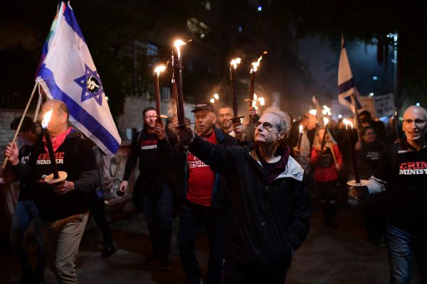 אנשי יש עתיד קיבלו הוראה: אל תגיעו להפגנה בתל אביב