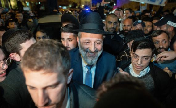 מאחורי הקלעים: כל הדילים והמריבות במגזר החרדי