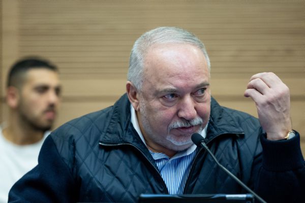 דיוק מצמרר: התחזית של ליברמן לפני 7 שנים