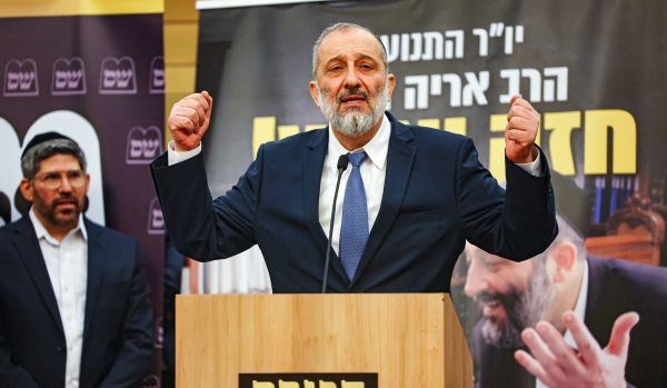 דרעי נגד השופטים: "ימצאו מולם קואליציה יצוקה מברזל"