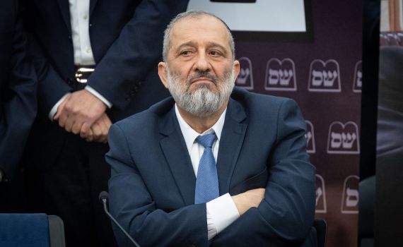 אריה דרעי חושף: זה הקו האדום שיביא לפירוק הממשלה