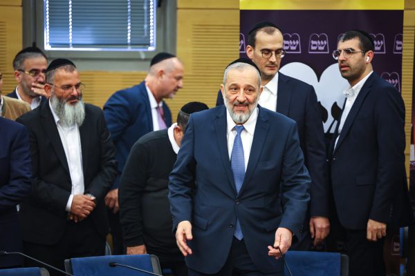 עוד 2 שרי ש"ס יתפטרו: אלו הח"כים החדשים שייכנסו