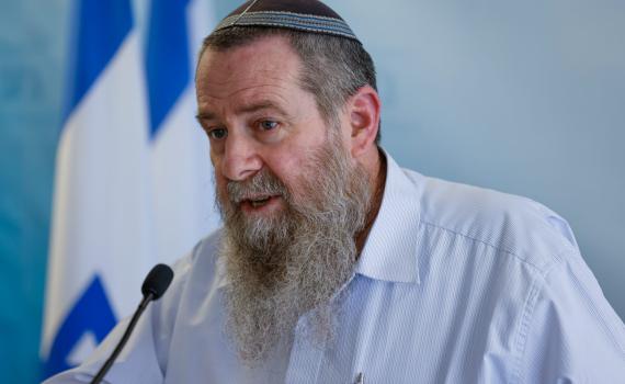 אבי מעוז נגד אמיר אוחנה: התמלאתי בושה וכאב