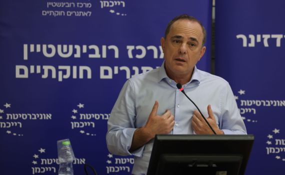 יובל שטייניץ: "איפה הייתם בשנה וחצי האחרונות?"