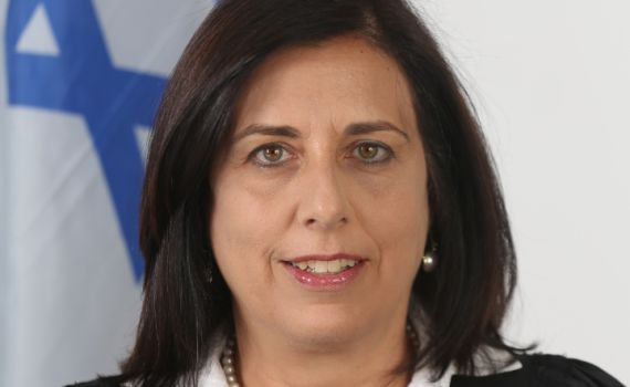 שופטת מכהנת יוצאת נגד הרפורמה המשפטית