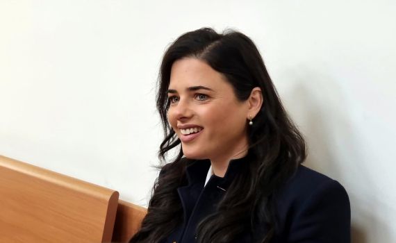 איילת שקד: "לא יודעת אם יש חוזה בין בני הזוג נתניהו"