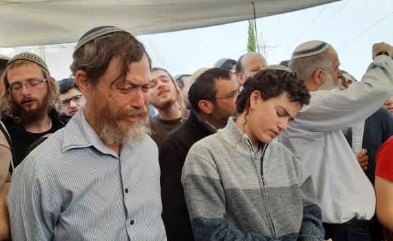 במלאות השבעה: נפרדים מהרב דרוקמן בדמעות. צפו