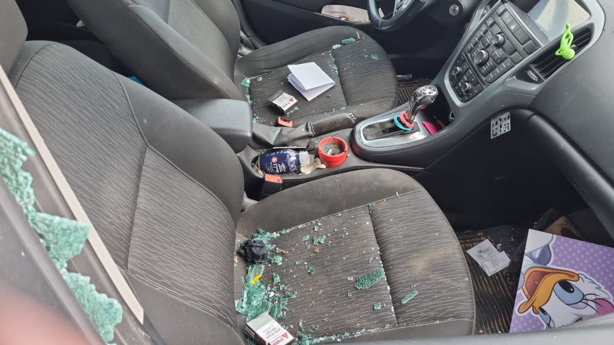 אלימות בכביש: תושב הדרום יידה חפצים וניגח נהגת