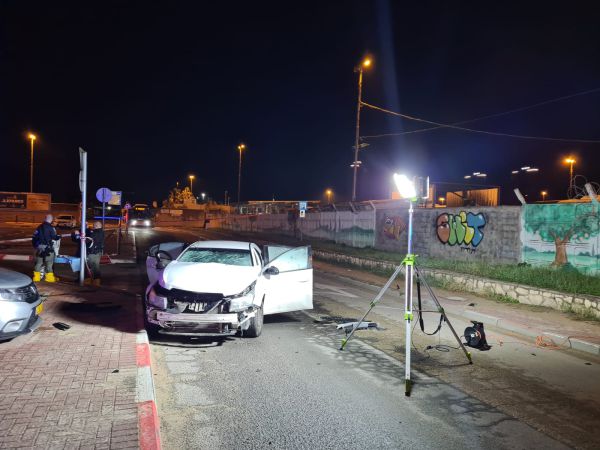 שני פצועים מפיצוץ ברכב בנתניה, שרידי אמל"ח אותרו