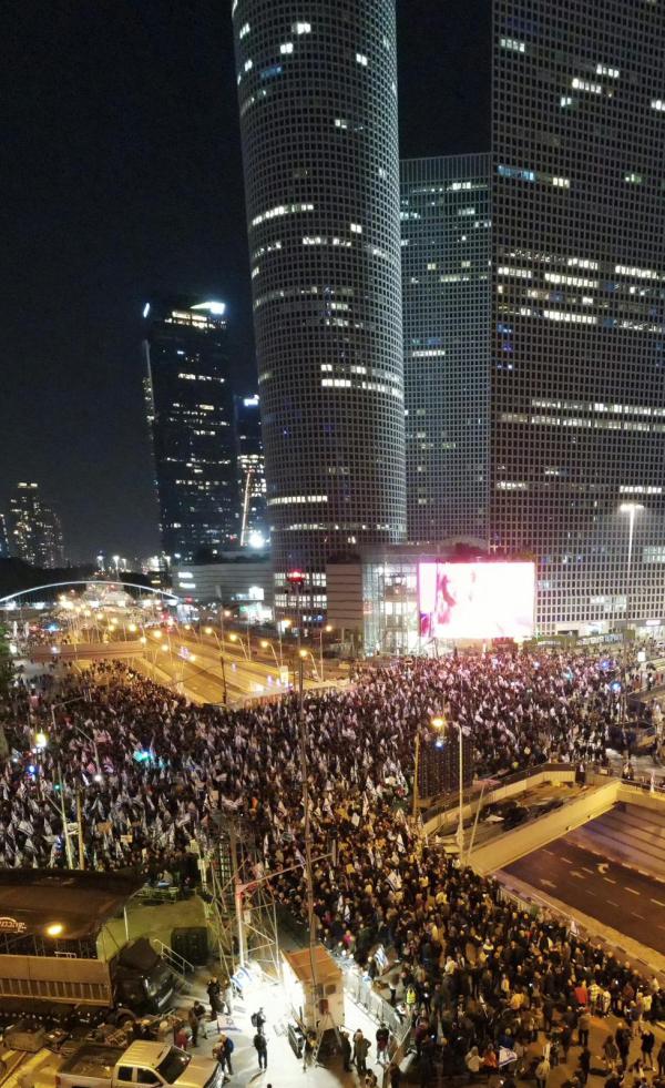 איש התקשורת הבכיר מודה: "התקשורת מגוייסת"
