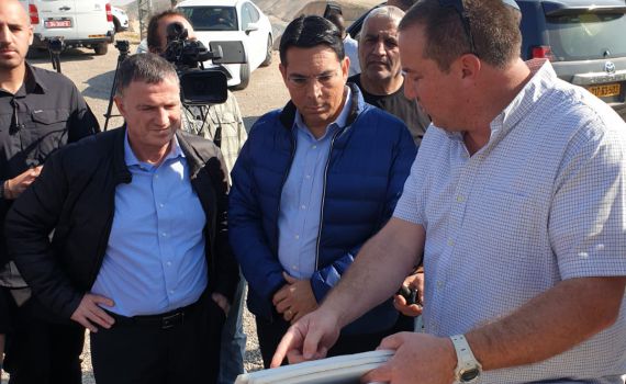 ח"כים מהליכוד בחאן אל אחמר: "לפנות באופן מיידי"