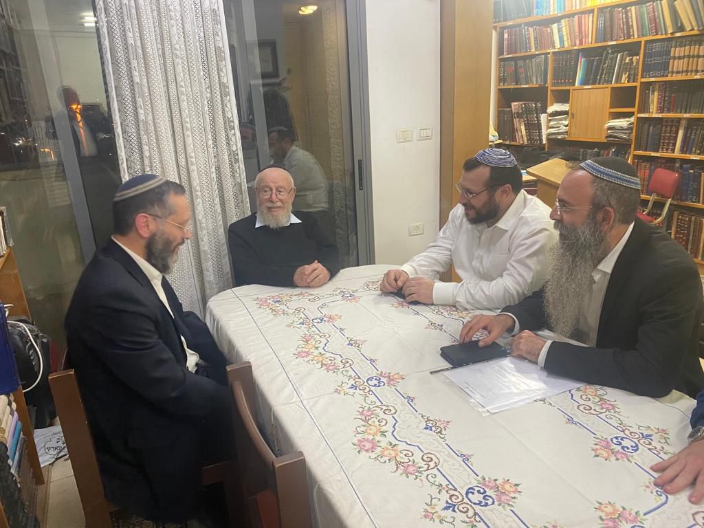 הרב דב ליאור: להסדיר בחוק אפשרות להישפט בדין תורה