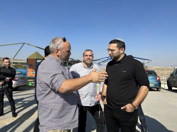 השר וסרלאוף: "נסדיר ההתיישבות הצעירה"