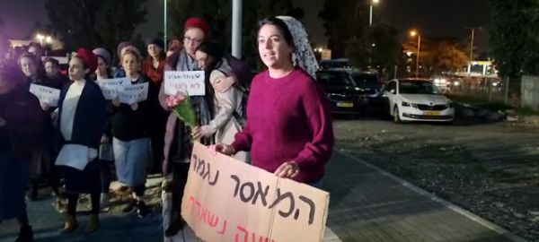 "אסור שהוא יבנה קהילה חדשה, אסור לדבר איתו"