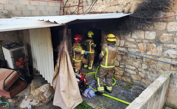 ירושלים: הרוג בשריפה שפרצה בבניין מגורים