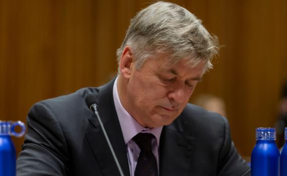 אחרי הטרגדיה על הסט: אלק בולדווין זוכה מאישומים