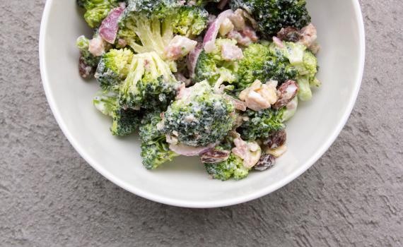 מרענן ובריא: מתכון לסלט ברוקולי טרי