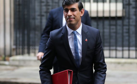 חבר ממשלה בבריטניה קרא להפסקת אש בעזה ופוטר