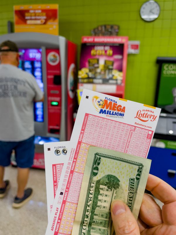 מה אתם הייתם עושים? אדם יחיד זכה ביותר ממיליארד דולר