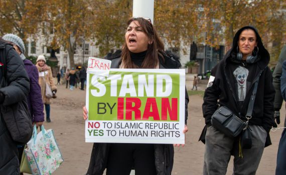 המתיחות מחריפה – בריטניה לאיראן: "אתם תעמדו לדין"