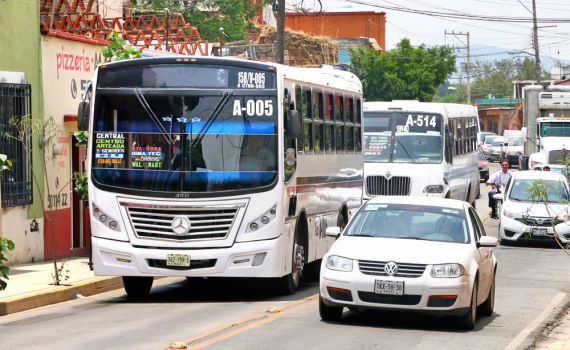 מקסיקו: 15 הרוגים ו-47 פצועים בהתהפכות אוטובוס