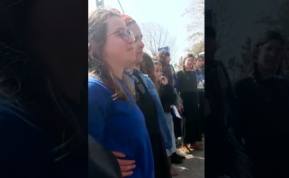 אחות הנרצחים: "זו חתיכת כאפה, אל תנסו לייפות"