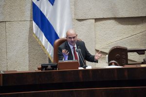 אוחנה נגד העליון: "אי אפשר לדרוש כבוד כשרומסים חוקים"