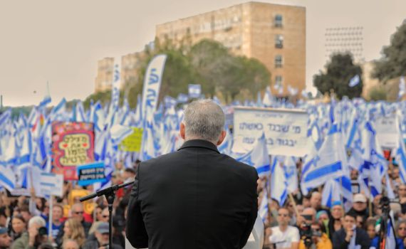 לפיד: "הצלחנו לעכב את חוקי דריסת הדמוקרטיה"