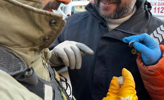 המתנה המקורית למחלצים של הילדה בת ה-7. צפו