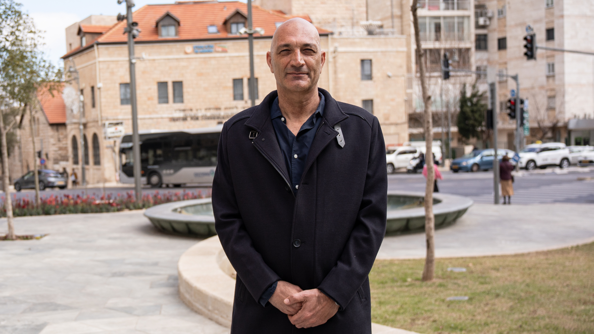 מפקד הכוחות ממחאת בלפור שוקל להפוך למפגין | ראיון