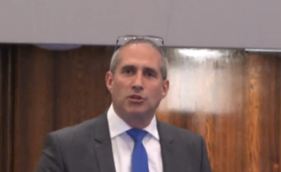 עימות סוער בכנסת: "לך מפה, פושע". צפו