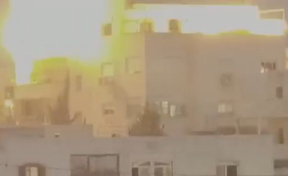 צפו: רגע פיצוץ ביתו של המחבל בחברון