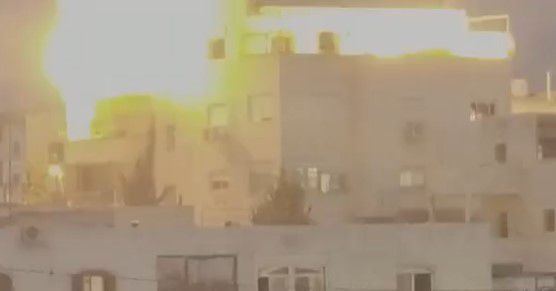 צפו: רגע פיצוץ ביתו של המחבל בחברון