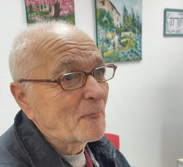 אינו זוכר את שמו וכתובתו: מזהים את האיש שבתמונה?