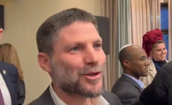 אאוץ' | צפו: העקיצה של סמוטריץ' ליואב גלנט