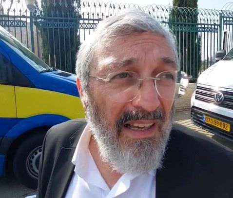 צפו: מופע הגזענות של דב הלברטל