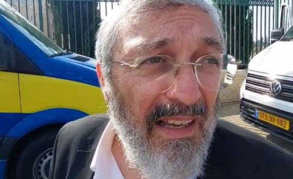 צפו: מופע הגזענות של דב הלברטל