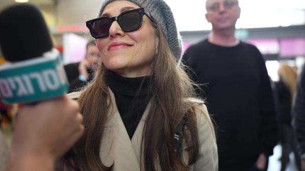 קרן מור מספרת לסרוגים על 'כוכבה': "אני אוהבת אותה"