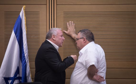 בליכוד מאיימים על נתניהו: "יהיה לזה מחיר פוליטי"