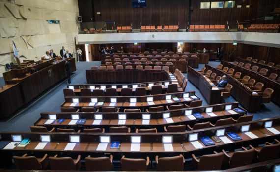 הזמר הוותיק סירב להופיע בכנסת: "זו לא הכנסת שלי"