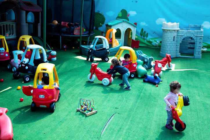 חשד להרעלת מזון בפעוטון: 11 ילדים חלו, אחד אושפז